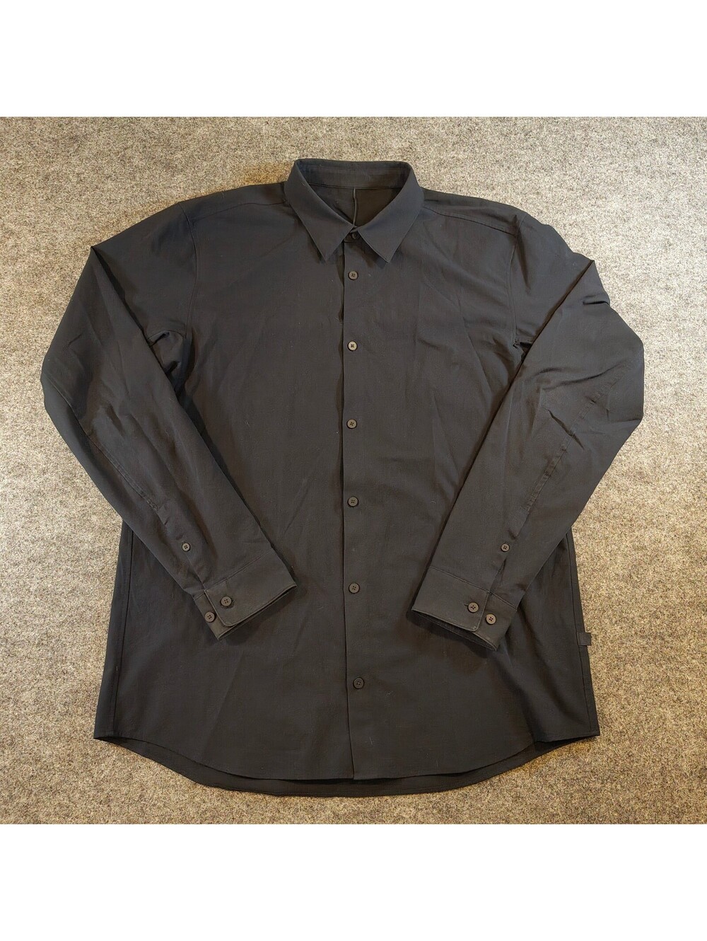 Lululemon Black Button Up Shirt Men’s Large Long Sleeve Minimalist Collared Top